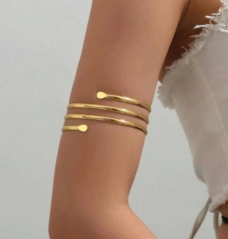 Golden Embrace Armlet