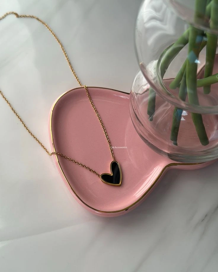 Midnight Heart Pendant